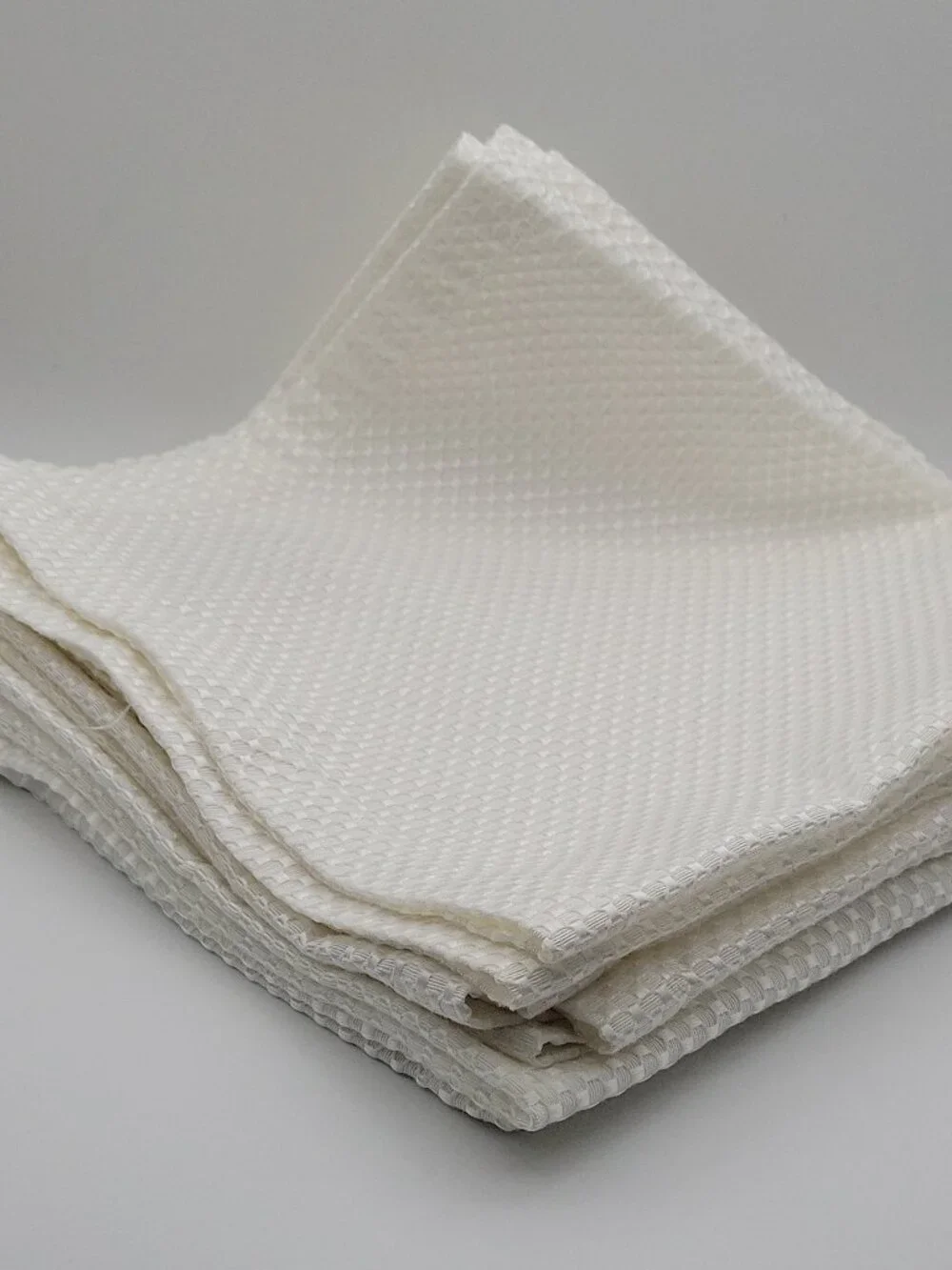 Waterford White Woven Geometric Square Napkins 5-ct Cotton/Polyester Sq. 20x20